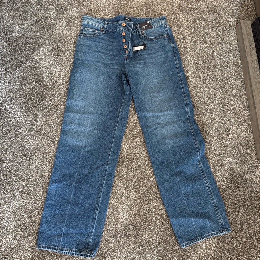 Medium wash Express Jeans
